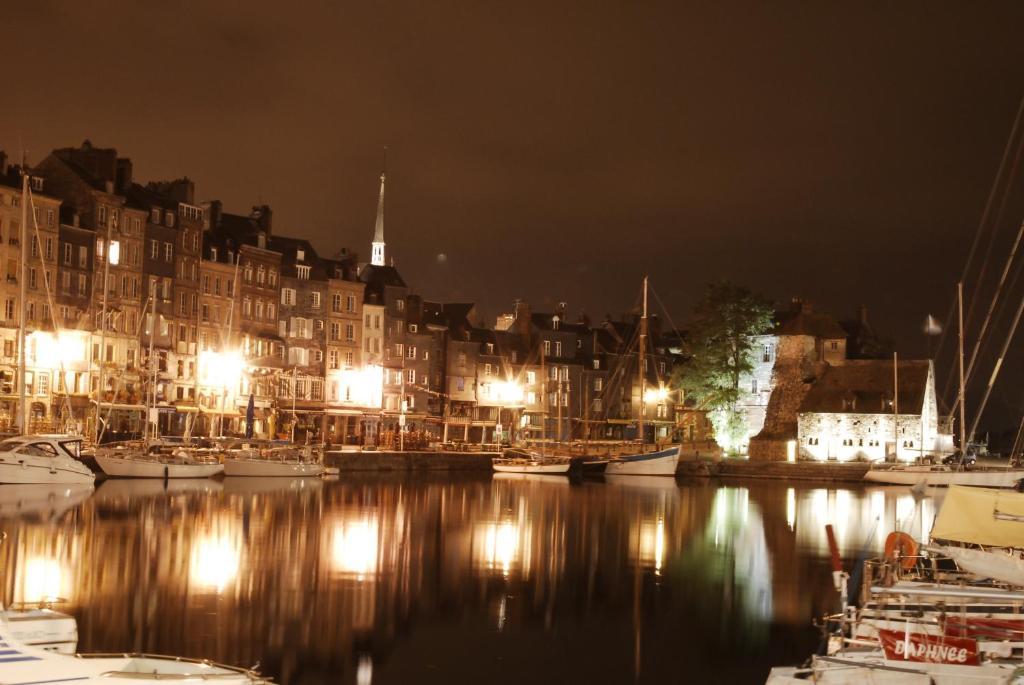 Appartement A La Terrasse Coeur Honfleur Extérieur photo